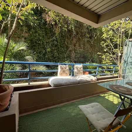 With Terrace Near * Nizza